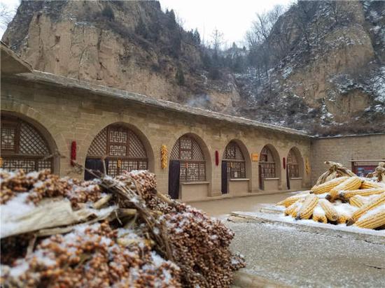 �����Ӱ����Ӵ����İ��������ҺӴ壬ϰ��ƽ����ס����Ҥ�������»������ ����� 2016��12��24���㣩